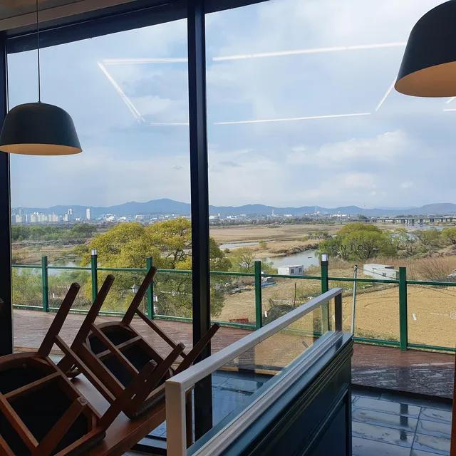 충북 청주시 흥덕구 강내면 월탄리 231-17 대표 사진