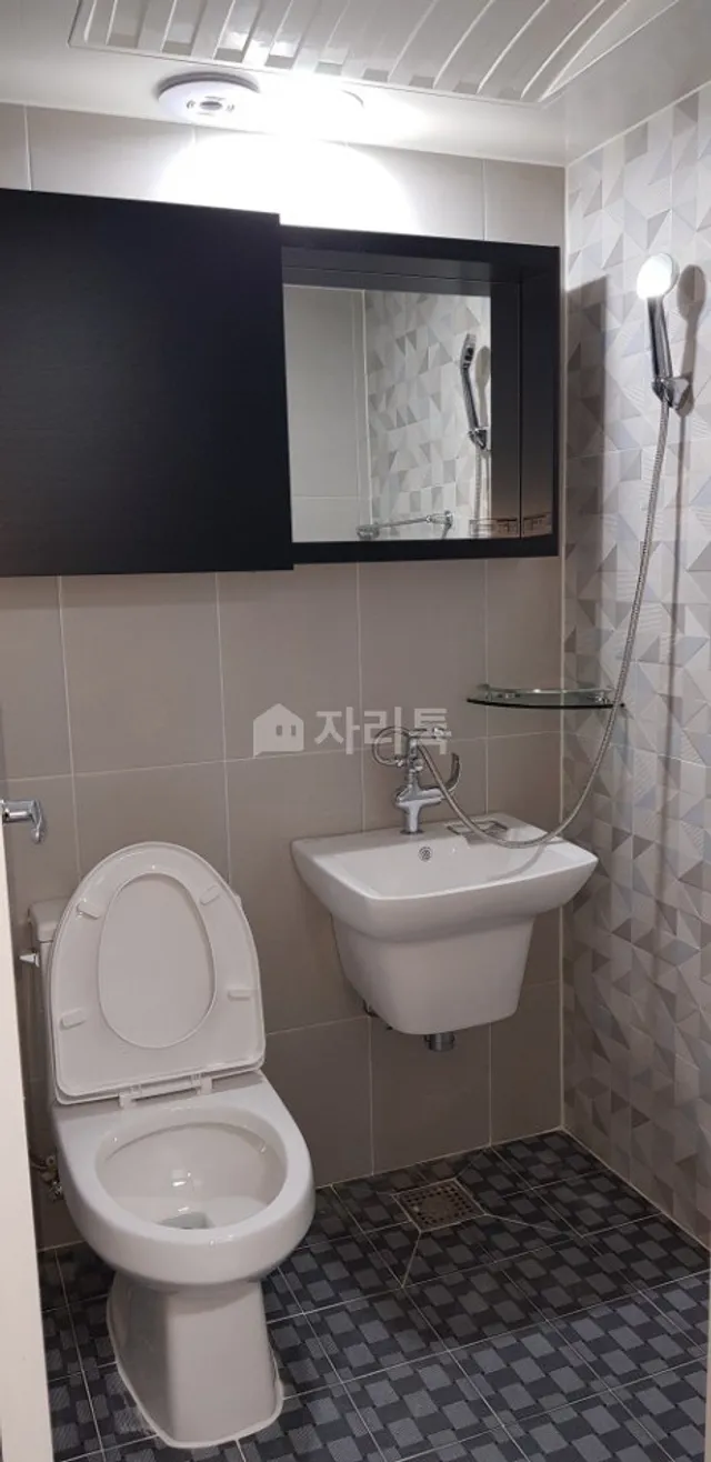 충남 천안시 서북구 성정동 154-10 대표 사진