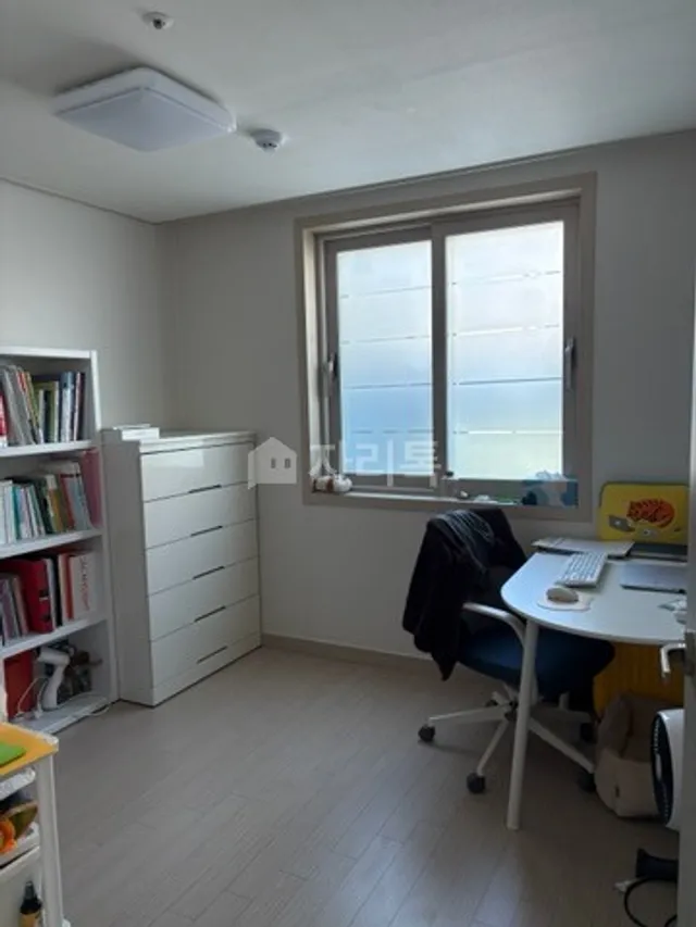 부산 금정구 장전동 521-76 대표 사진