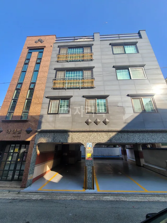 경상남도 창원시 진해구 충장로412번길 6 (이동) 대표 사진