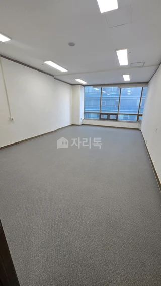 경기 고양시 일산동구 장항동 사무실 매물