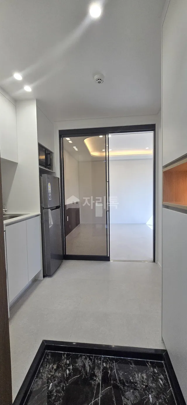경기 화성시 만세구 우정읍 조암리 208-14 대표 사진