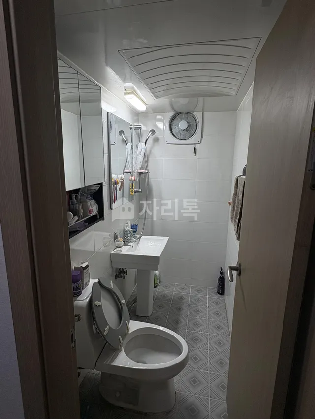 서울특별시 강서구 등촌로55길 11-9 (등촌동, 지하우스) 대표 사진